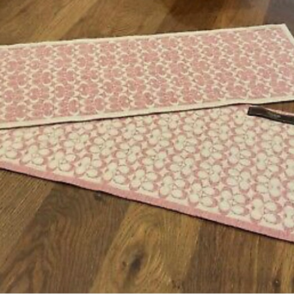 Coach woman’s scarf